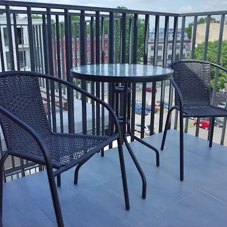 New Comfortable High Quality Apartment, Central, Calm Area F Vat 포즈난